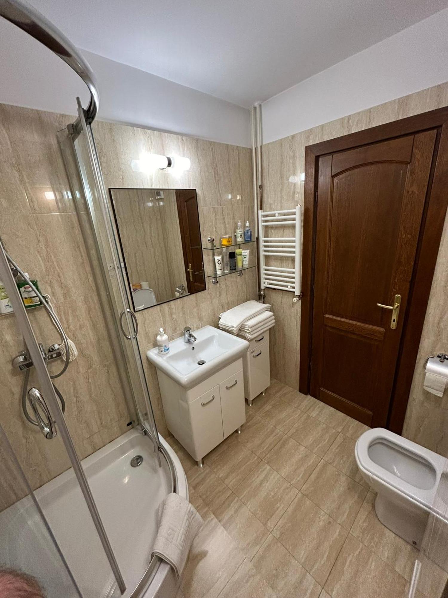 Apart. Premium Ultracentral, 3 Camere Loc Parcare. Ploieşti Dış mekan fotoğraf